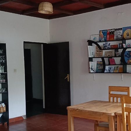 Colibri Taverne & Guest House Гисеньи Экстерьер фото